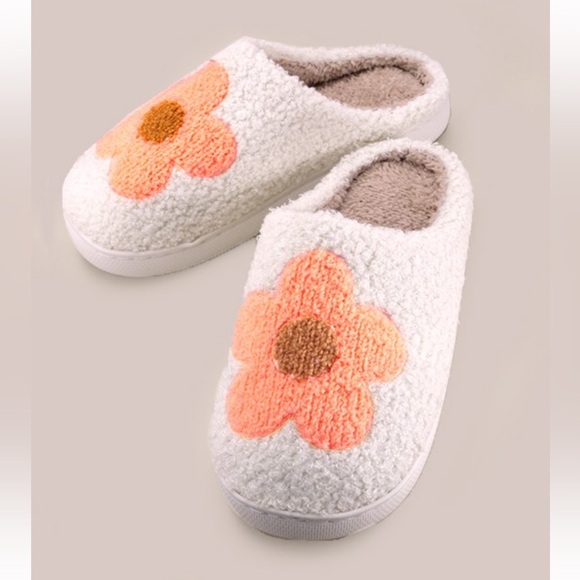 Shoes - 62. Women's Floral Peach Slip on Slippers